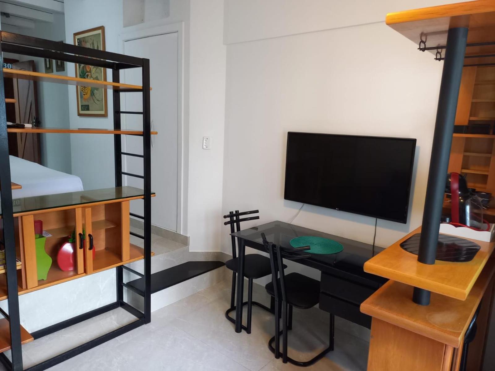 Flat Recem Reformado - Excelente Localizacao - Ssaparts Brasll Salvador Kültér fotó